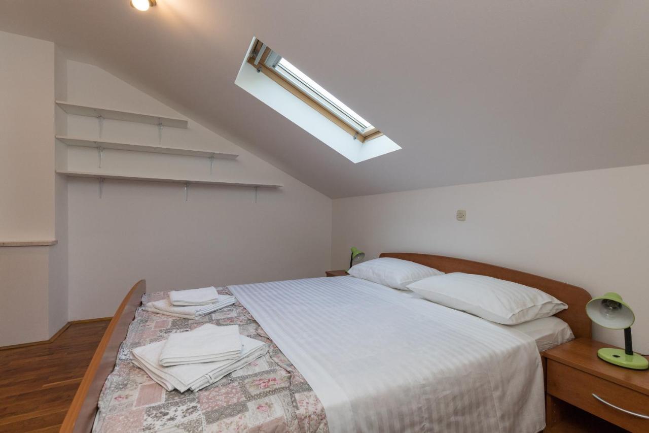 Zora Apartament *